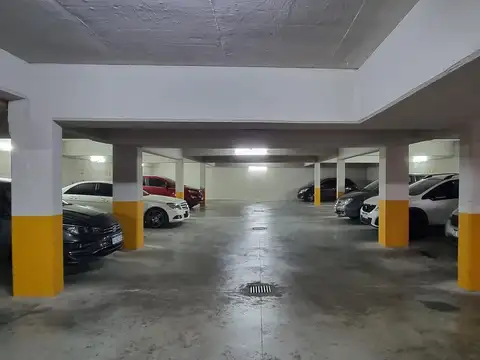 Venta de Cochera en zona céntrica V.Ballester
