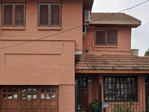 Casa en Venta de 6 ambientes, Olivos