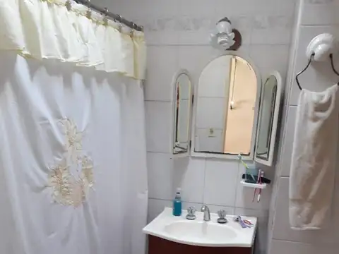 Casa - Venta - Argentina, José C Paz - Arenales 800