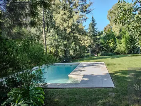 Casa Quinta con Pileta y amplio parque - Tortuguitas- Parrilla-Cocheras