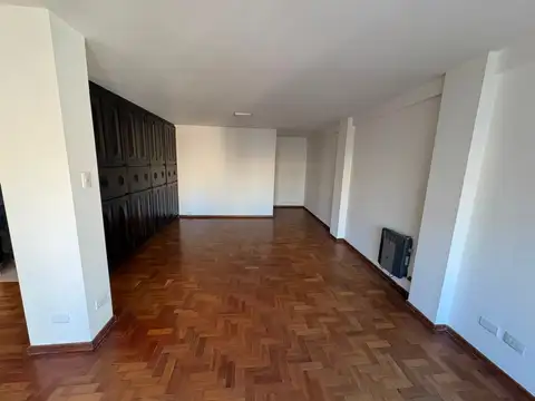 Av Figueroa Alcorta 100