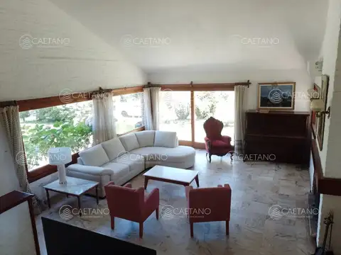 Alquiler temporal casa 4 dormitorios. Playa Brava, Punta del Este 