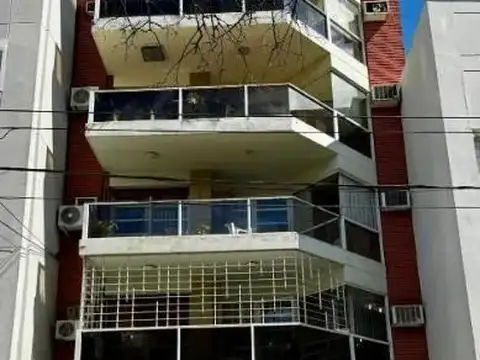 Departamento En Venta Chivilcoy Al 300