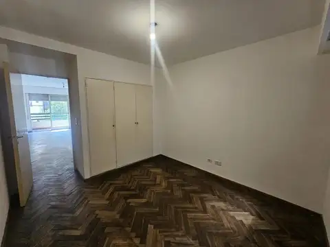 Presidente Roca 400, Piso 06