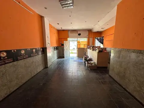LOCAL CON RENTA GASTRONOMIA 160m2 (+ CUOTAS)