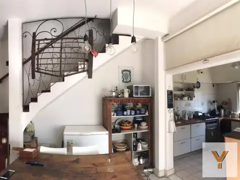 Casa 4 ambientes con 1 baño