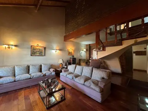 Casa en Venta en Villa Sarmiento, USD 350.000