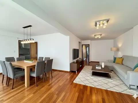 Venta departamento de tres dormitorios con cochera y amenities. Zona Río, Rosario
