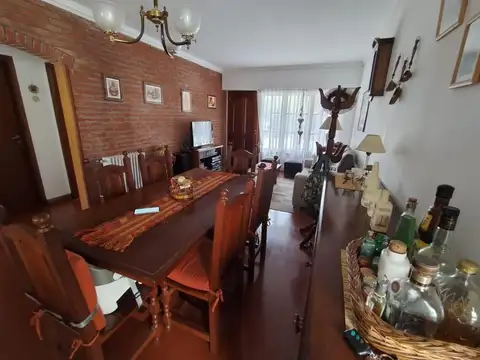 Casa en Venta - 2 Dormitorios 2 Baños - 230mts - Mar Del Plata