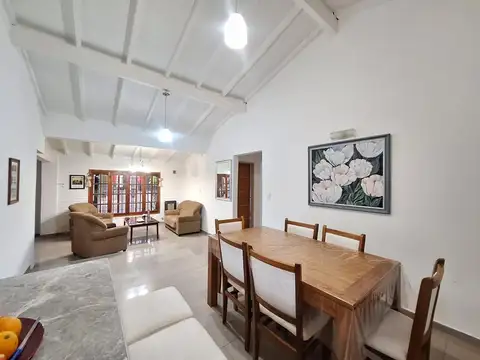 Casa en Venta en Campana, USD 140.000