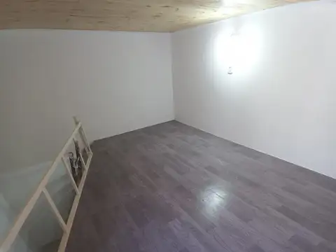 Depto Tipo Casa en Alquiler de Monoambiente