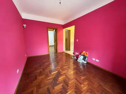 Depto Tipo Casa en Venta 40 años