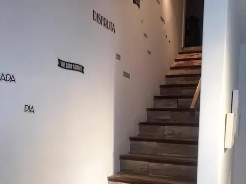 VENTA CASA CHALET 5 ambientes 4 DORMITORIOS PISCINA JARDIN GARAGE COCHERA - SAN ISIDRO - LOMAS