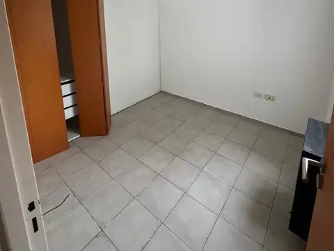 Plaza Matheu 100, Piso 4