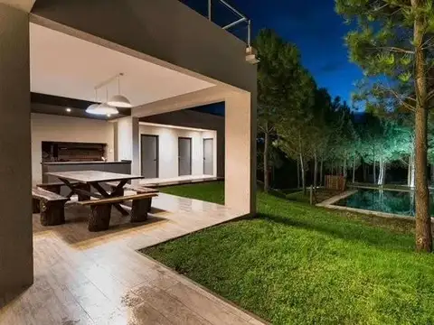 Casa en Venta de 5 dormitorios