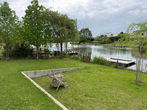 Casa con salida a la laguna