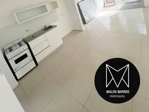 Monoambiente al Frente con Balcon Terraza