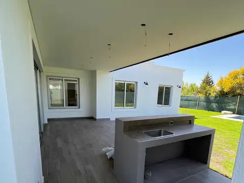Casa en Alquiler de 2 dormitorios