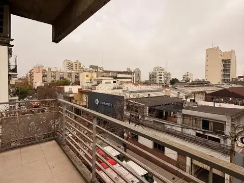 Departamento en Alquiler en Boedo (Constitución al 3600) de 2 Amb.