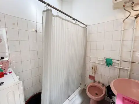 Venta 2 Casas con Renta 7% La Comercial