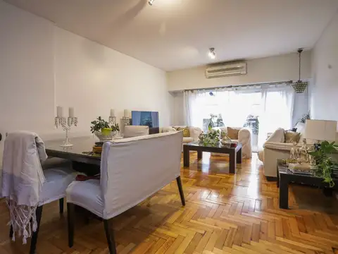 Departamento 4 ambientes con 2 baños