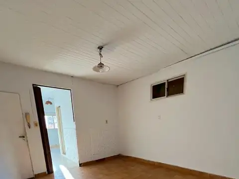 Avenida Chiclana 3000, Piso 1