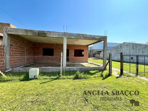 CASAS RECIDENCIALES EN PARADA ROBLES. 