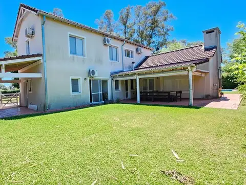 Casa en Venta de 4 dormitorios