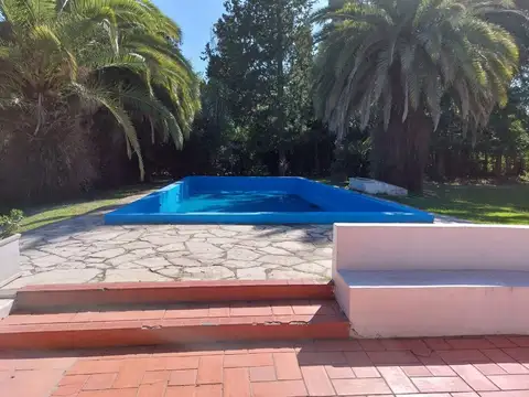CASA QUINTA 6 AMBIENTES + QUINCHO Y PILETA - PILAR