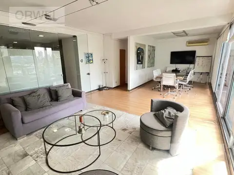 Excelente Oficina Oro y Cerviño - Super Luminosa - 2 Cocheras