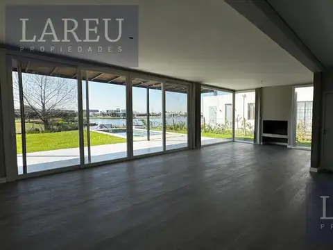 Casa en Alquiler en El Cantón, USD 2.500