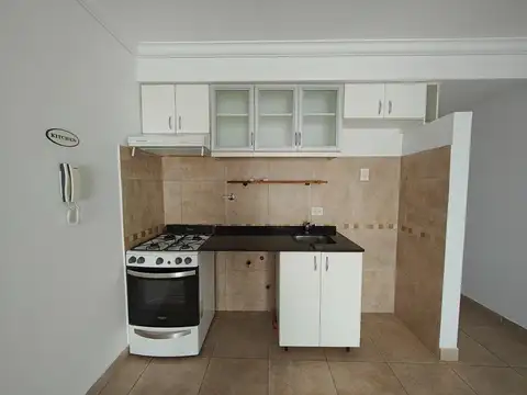 Departamento en Alquiler en Banfield, $ 700.000