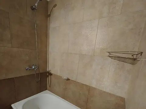 Departamento en Alquiler en Banfield, $ 620.000