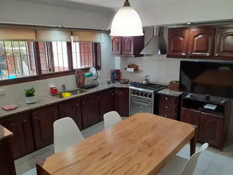Espectacular Chalet  6  Amb  en Venta