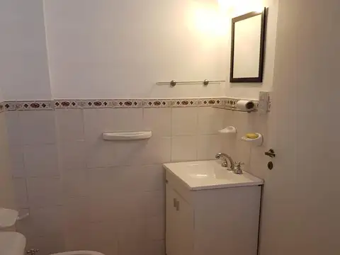 Depto Tipo Casa en Alquiler de 4 ambientes