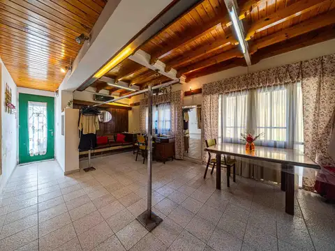 Casa en Venta en Abasto, USD 250.000