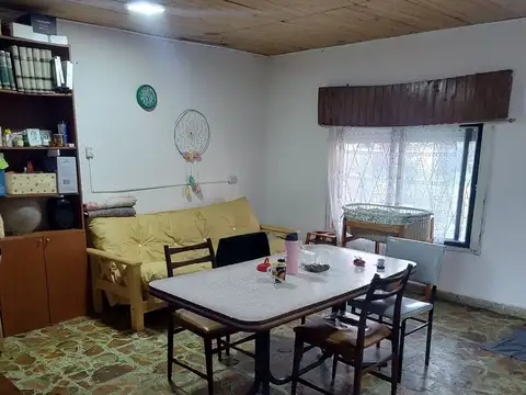 Venta Casa Barrio del Plata Spegazzini a Reciclar