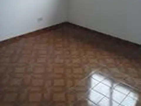 Depto Tipo Casa en Alquiler en Villa Lugano, $ 500.000