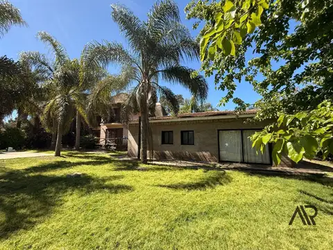 Casa en Venta de 9 dormitorios
