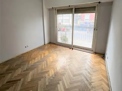 Departamento en Venta en Villa del Parque, USD 148.000