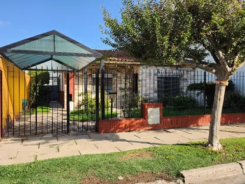 Vendo Casa 3 Ambientes