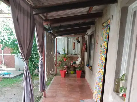 Casa 4 ambientes con 1 baño