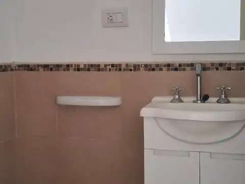 Departamento en Alquiler con 1 cocheras