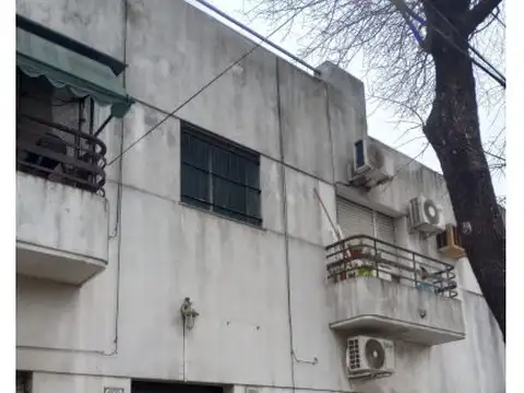 3 amb  en planta baja, contraferente luminoso floresta