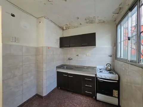 Depto Tipo Casa en Venta 50 años