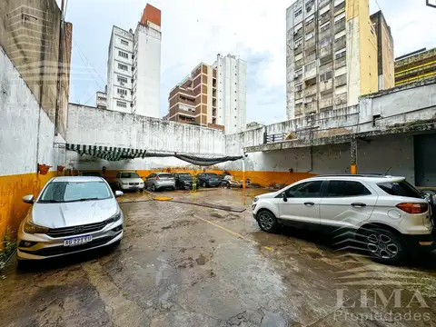 Cochera en Venta de 69  mts largo x 16  mts ancho