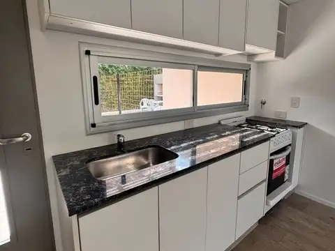 Departamento en Alquiler con 1 cocheras