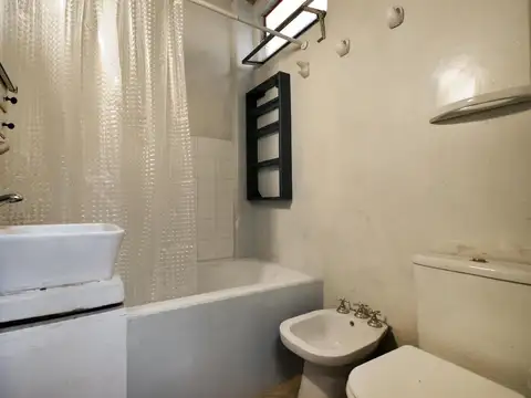Depto Tipo Casa en Venta 60 años