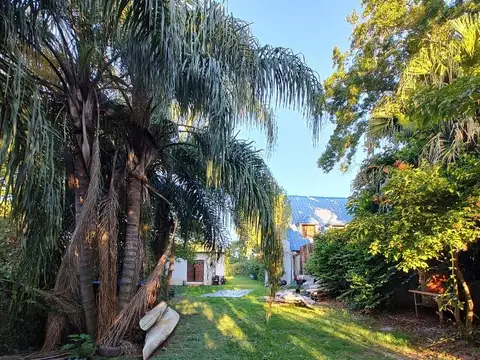 Construcción + Terreno sobre el Río Negro