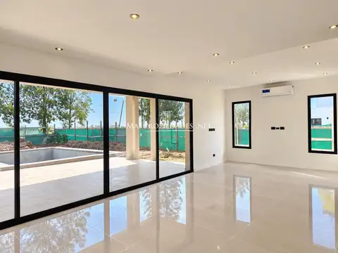 Casa en Venta en San Lucas, USD 249.999